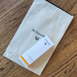 NEW In BOX 3.4 Oz Dr. Hauschka Facial Toner with Zip Pouch